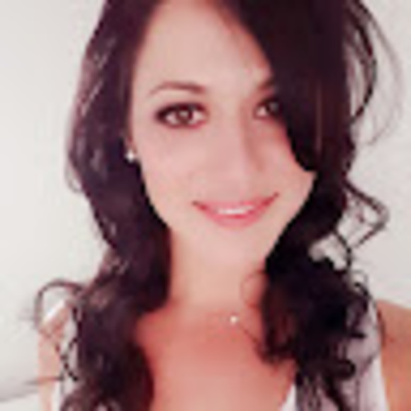 Meet your Posher, Liana - Picture 1 of 1